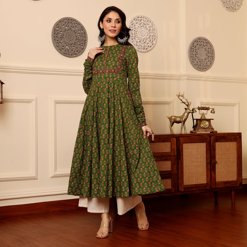 Sabrina Green Kalidar  kurta