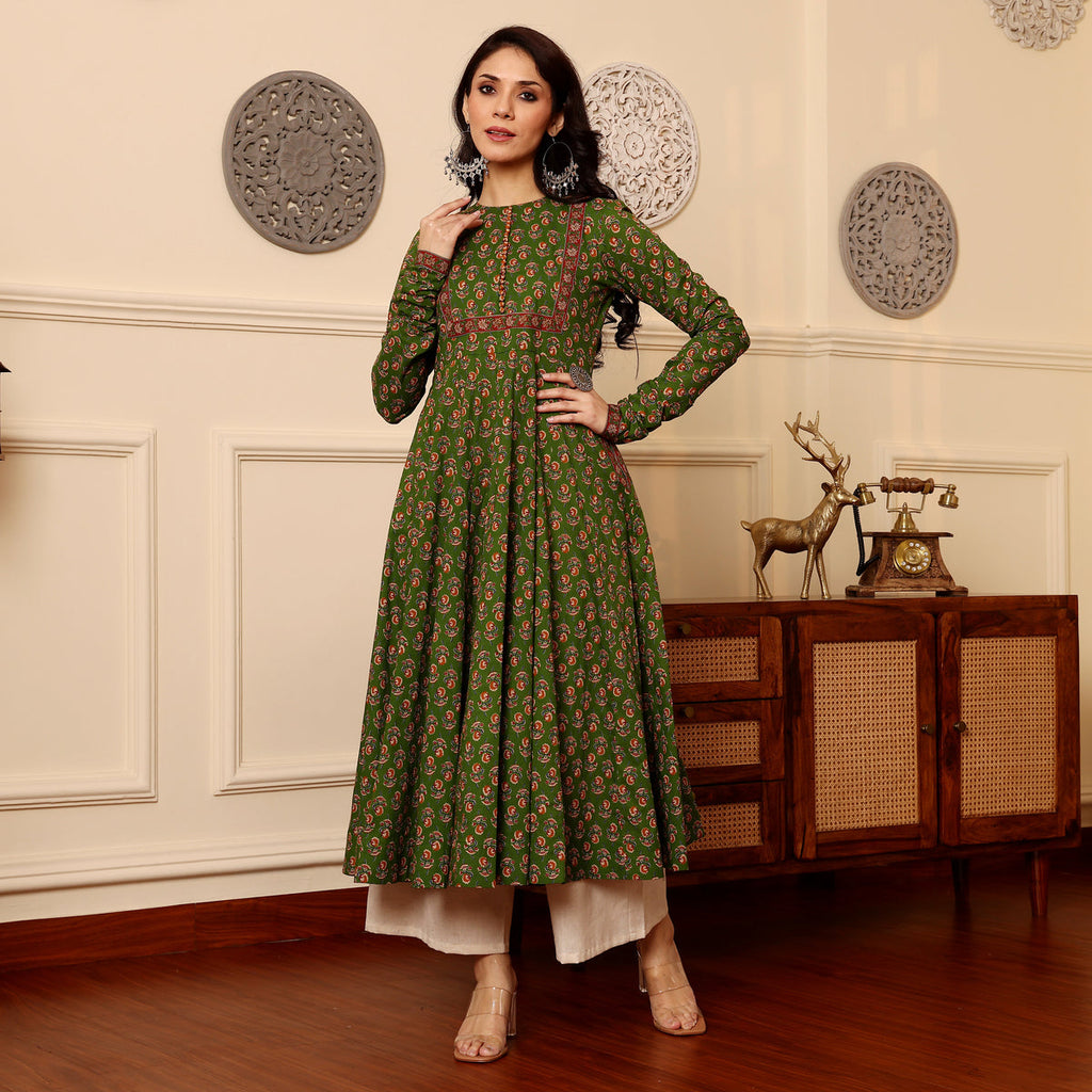Sabrina Green Kalidar  kurta