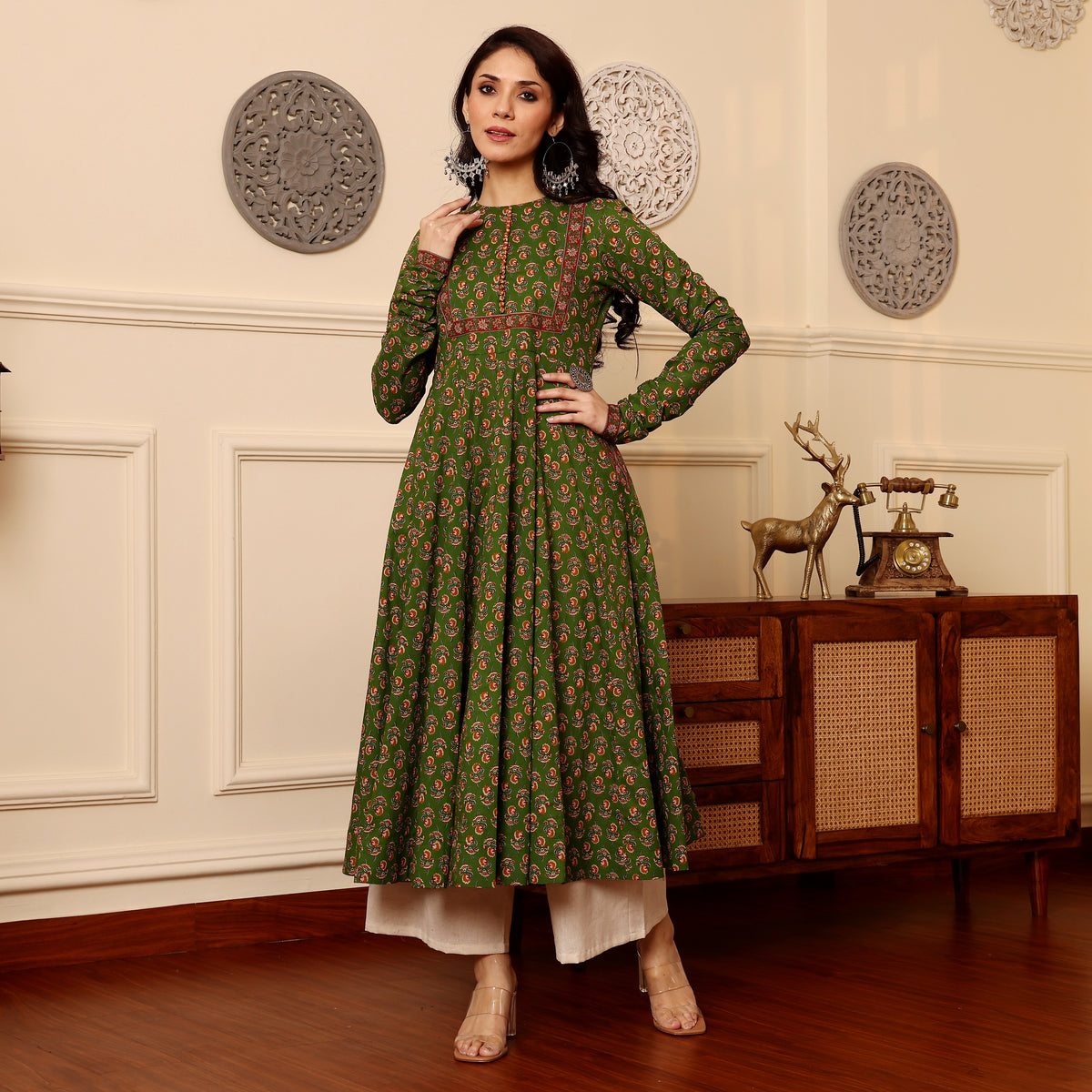 Sabrina Green Kalidar  kurta