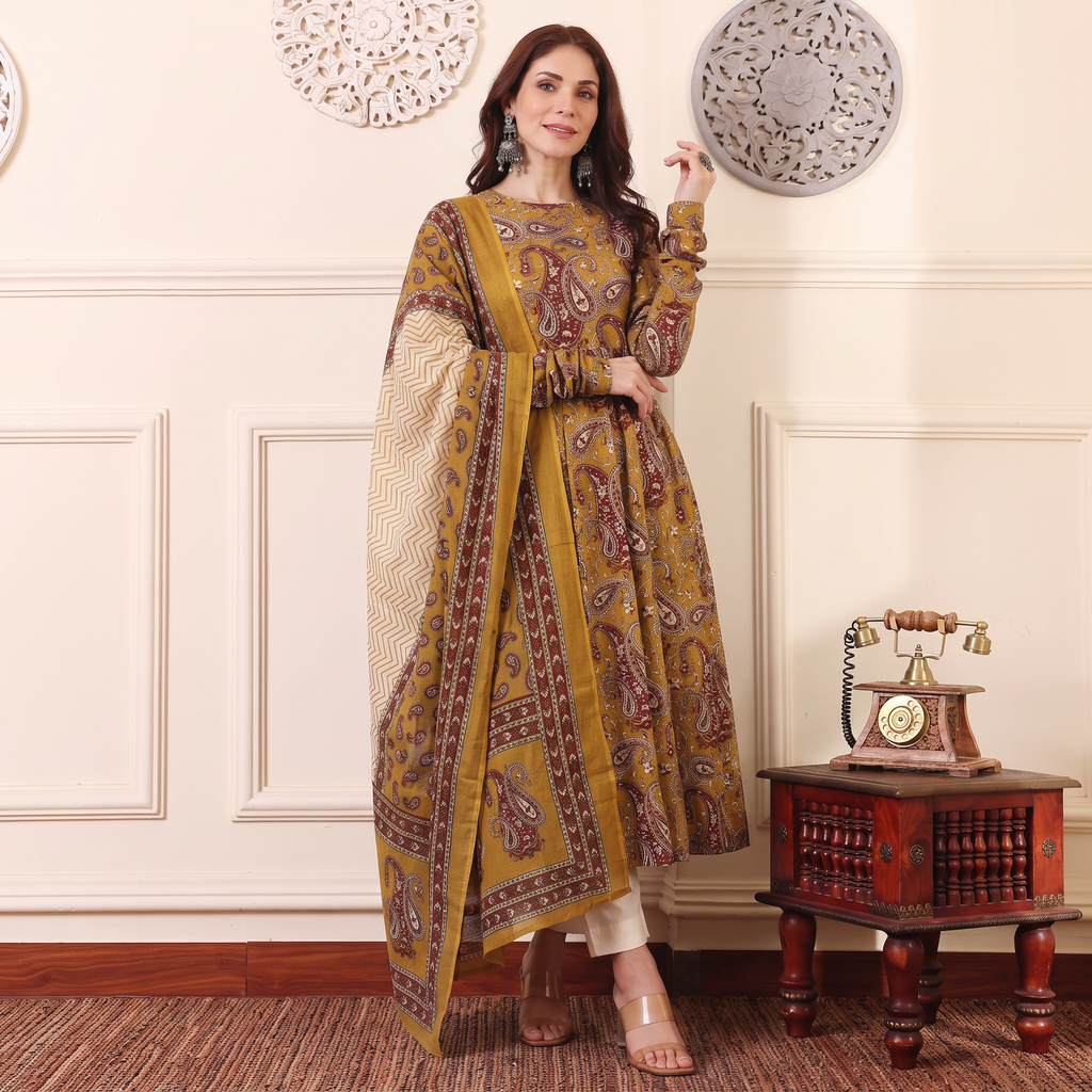 Bhamisha Cotton Set