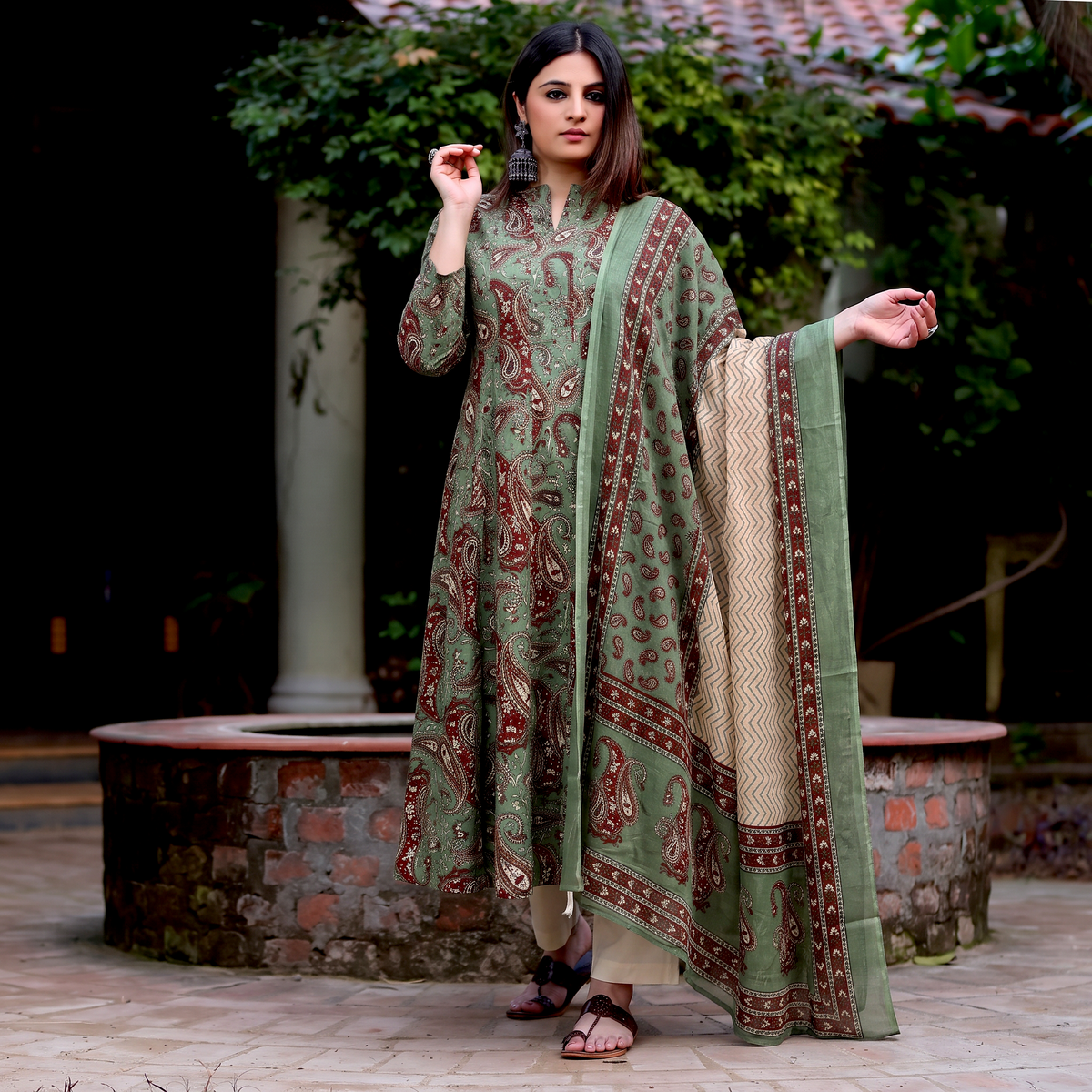 Trivyasha Cotton Set