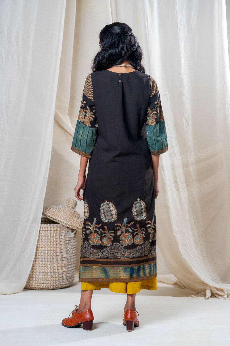 Classic Kurta - Black Yoke