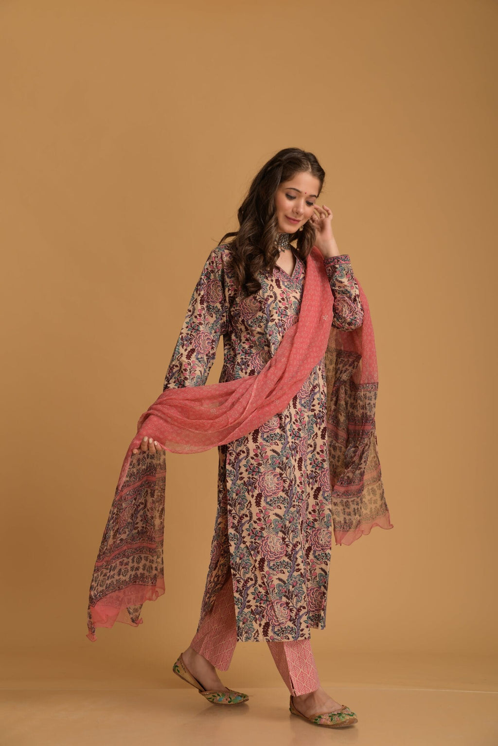 Zeenat Phool Suit Set