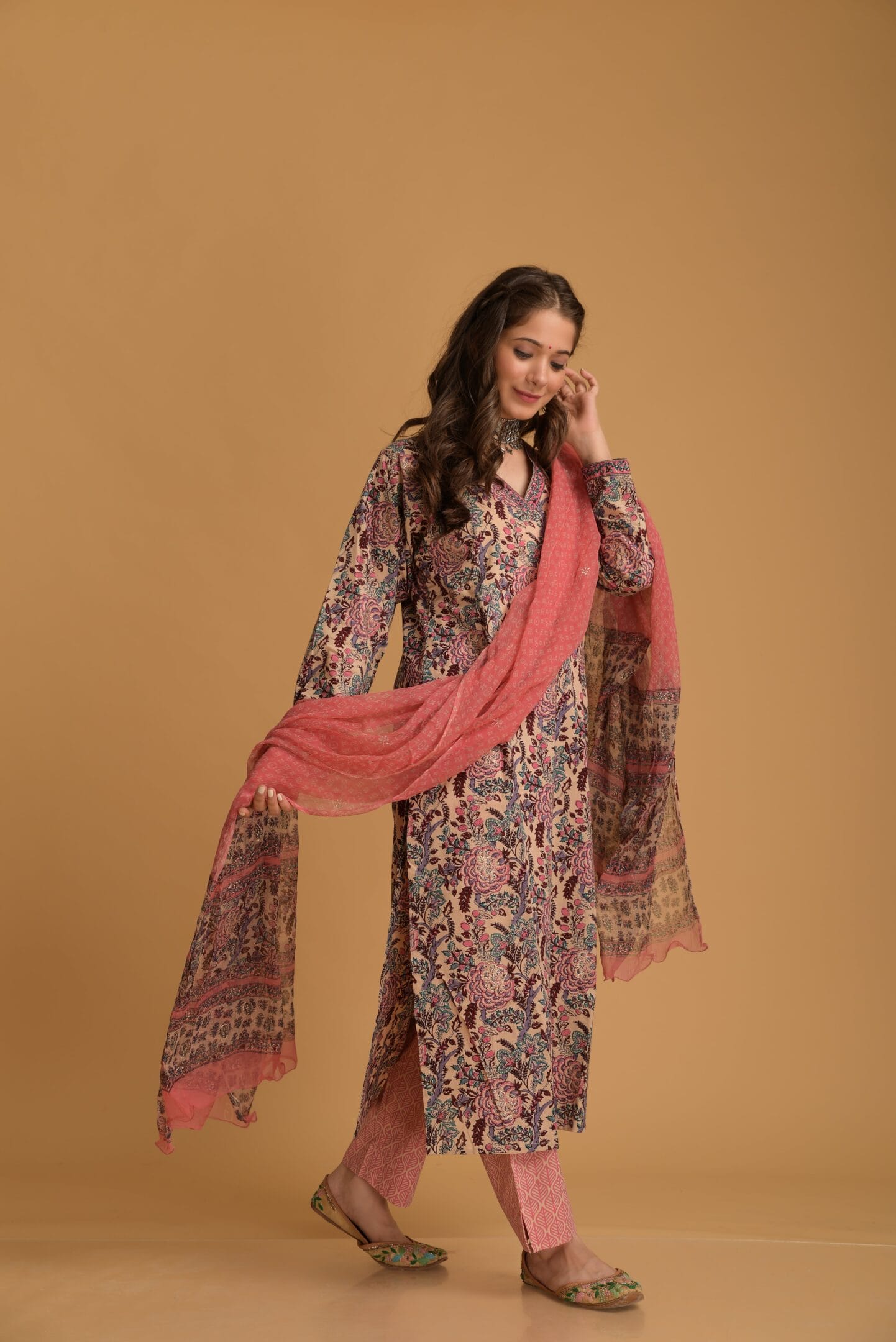 Zeenat Phool Suit Set