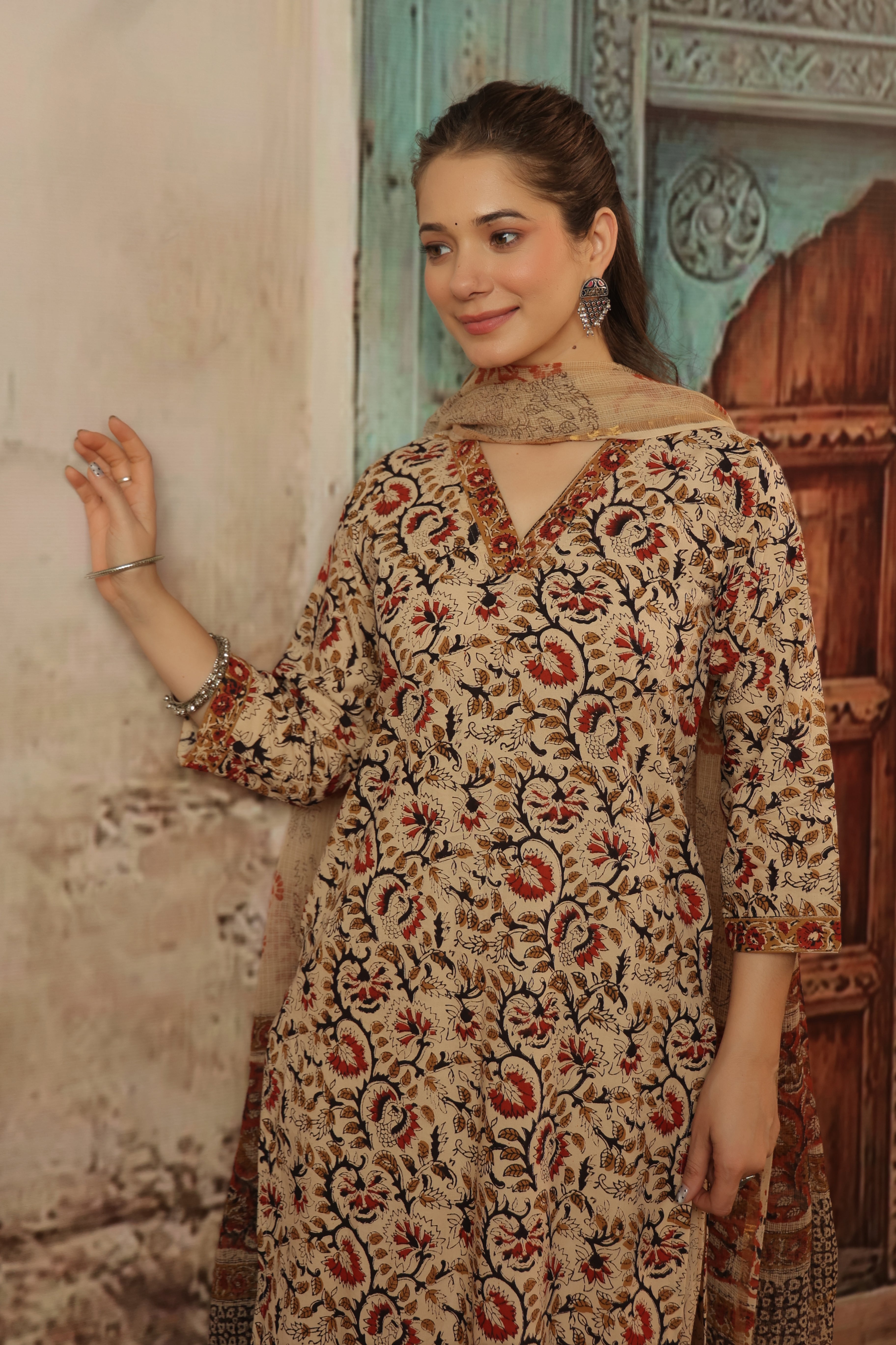 Niharika Beige Bagru Suit Set
