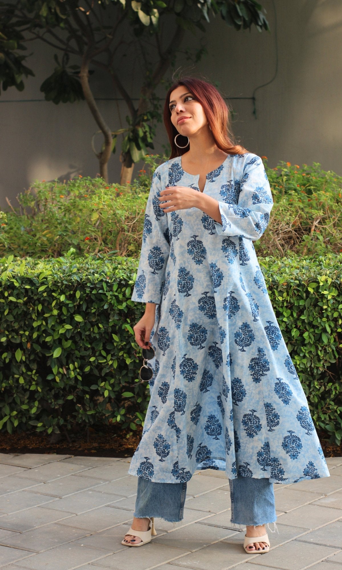 Cotton Gradient Blue Boota Kali Kurta
