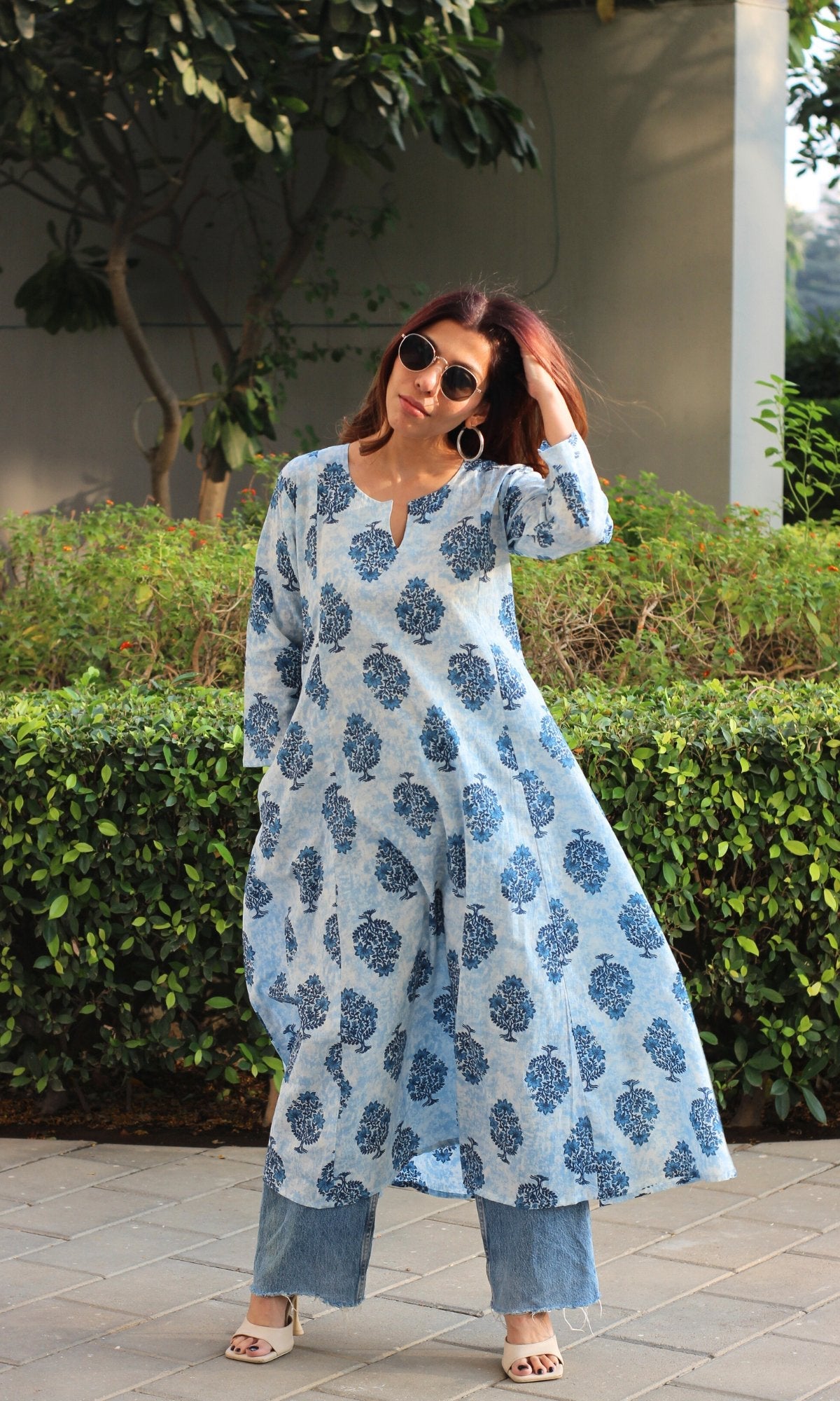Cotton Gradient Blue Boota Kali Kurta