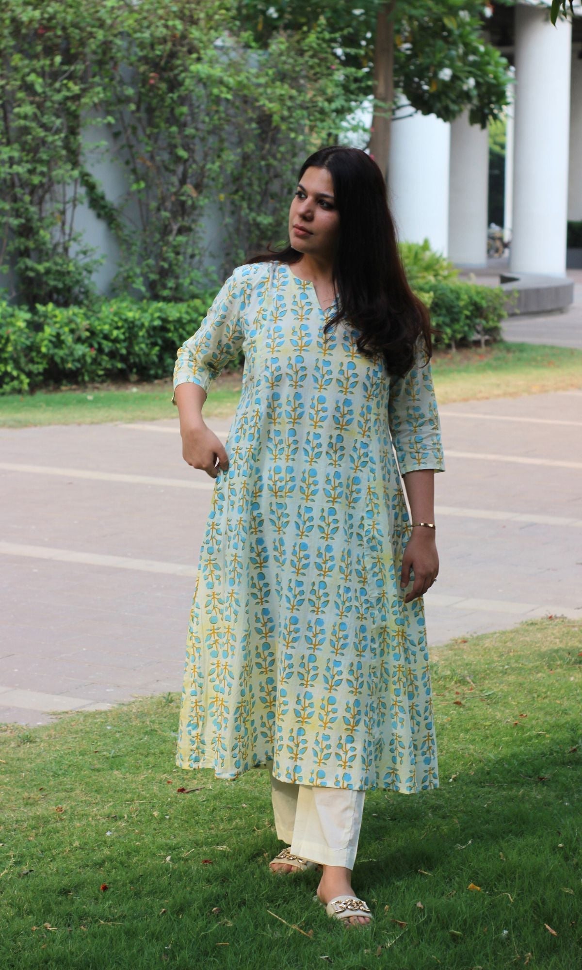 Cotton Gradient Lemon and Blue Kali Kurta