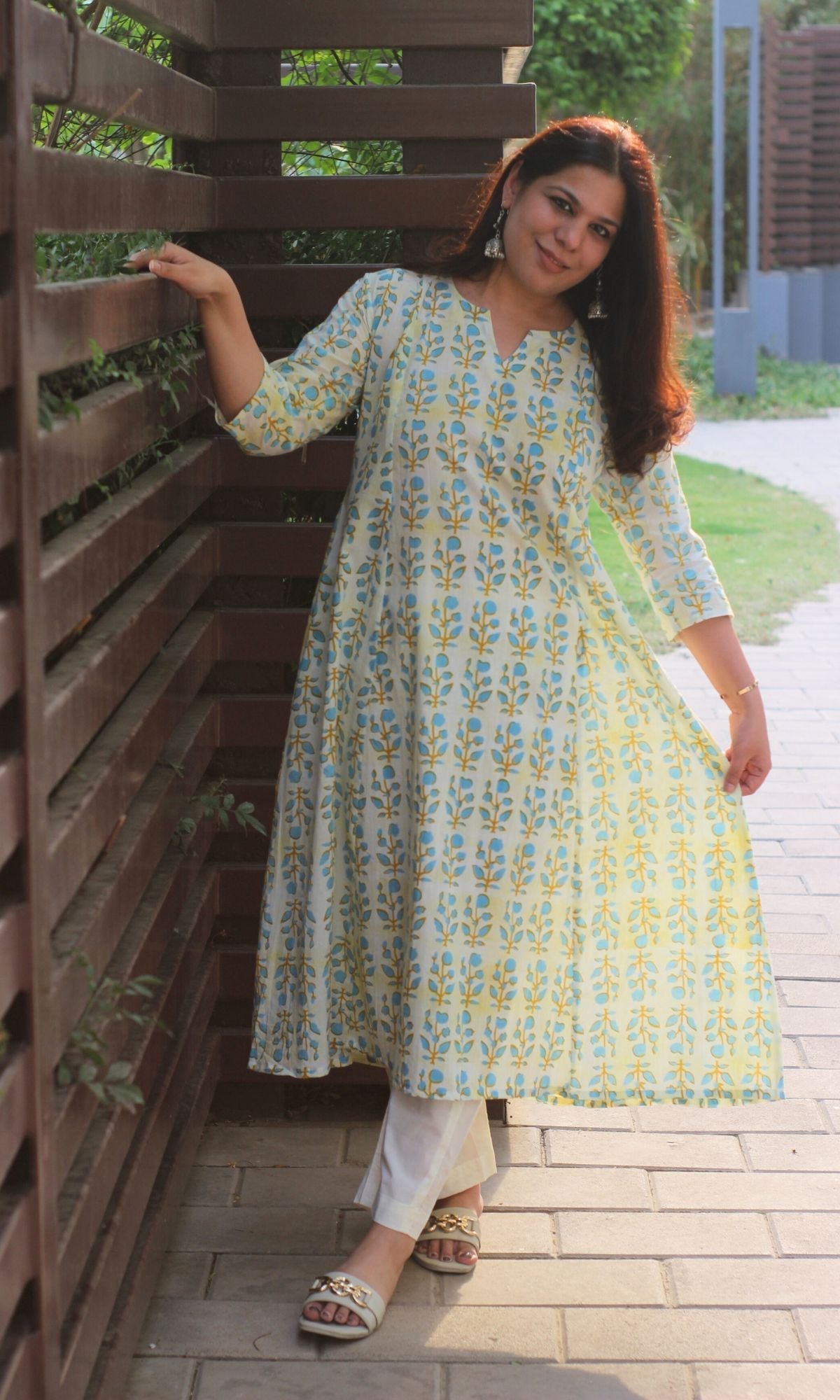 Cotton Gradient Lemon and Blue Kali Kurta