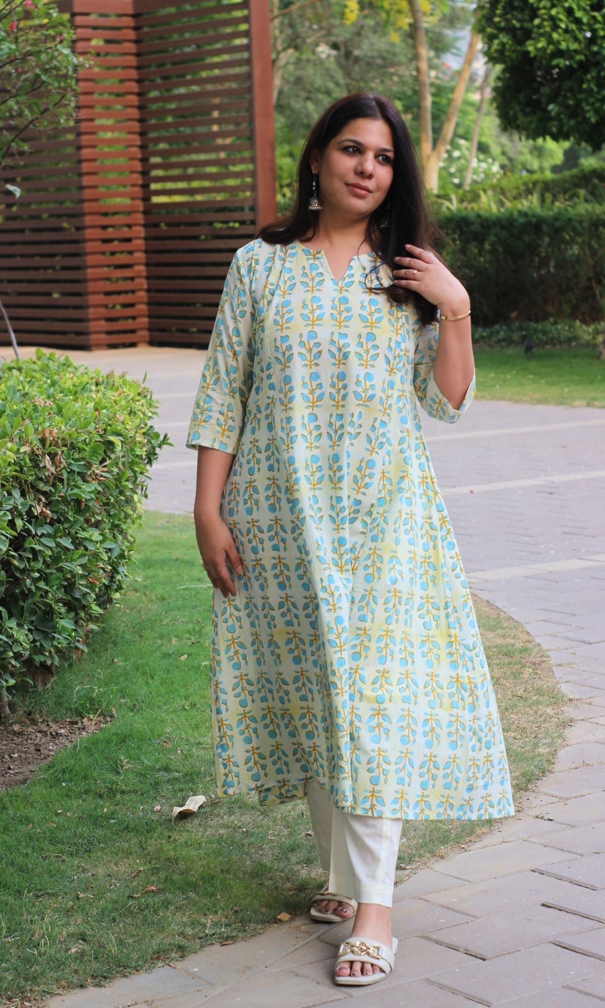 Cotton Gradient Lemon and Blue Kali Kurta