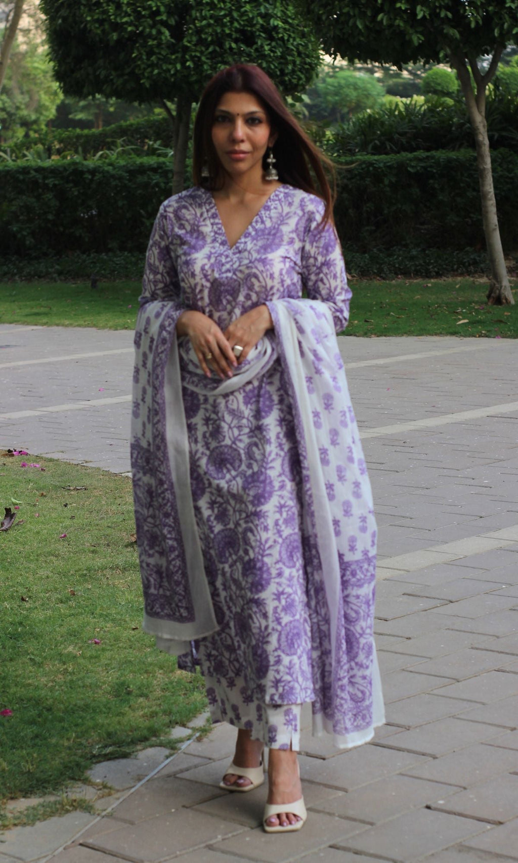 Cotton Sanganeri White & Purple Suit Set with Printed Cotton Dupatta
