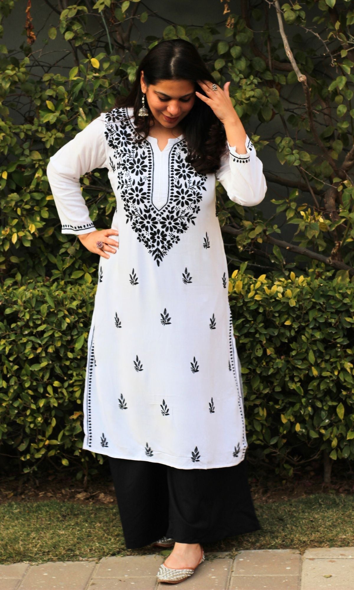 Cotton White and Black Handwork Chikankari Kurta