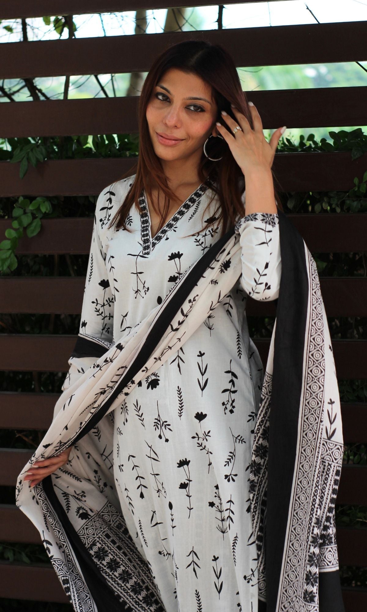 Cotton White & Black Leaf Petals Suit Set with Mul Printed Dupatta