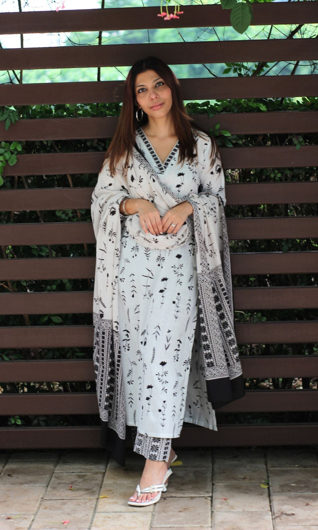 Cotton White & Black Leaf Petals Suit Set with Mul Printed Dupatta
