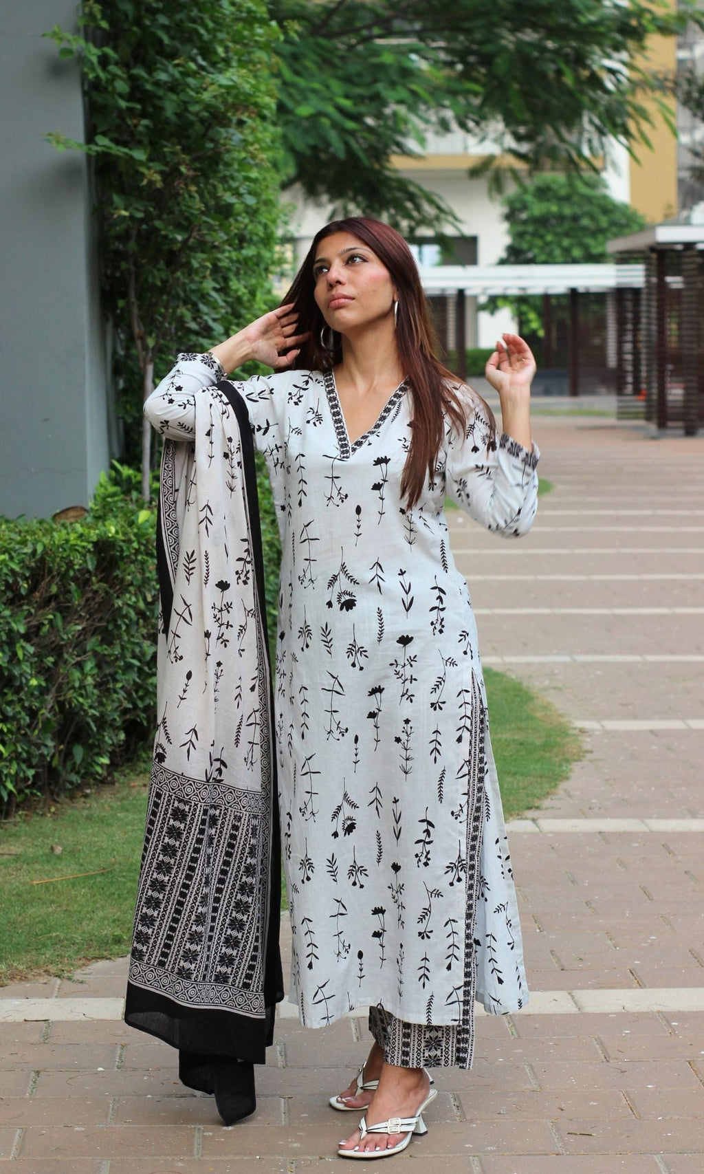 Cotton White & Black Leaf Petals Suit Set with Mul Printed Dupatta