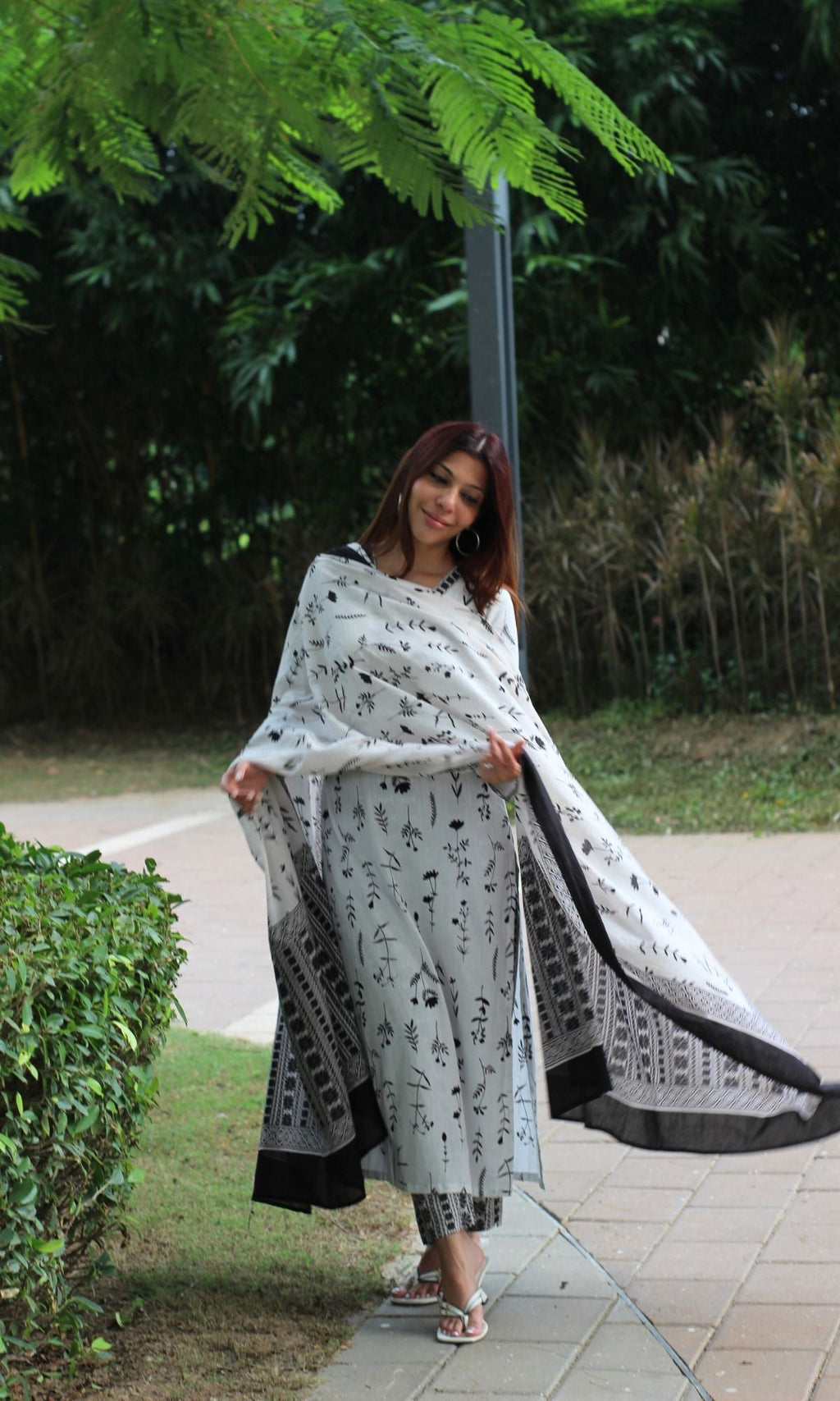 Cotton White & Black Leaf Petals Suit Set with Mul Printed Dupatta