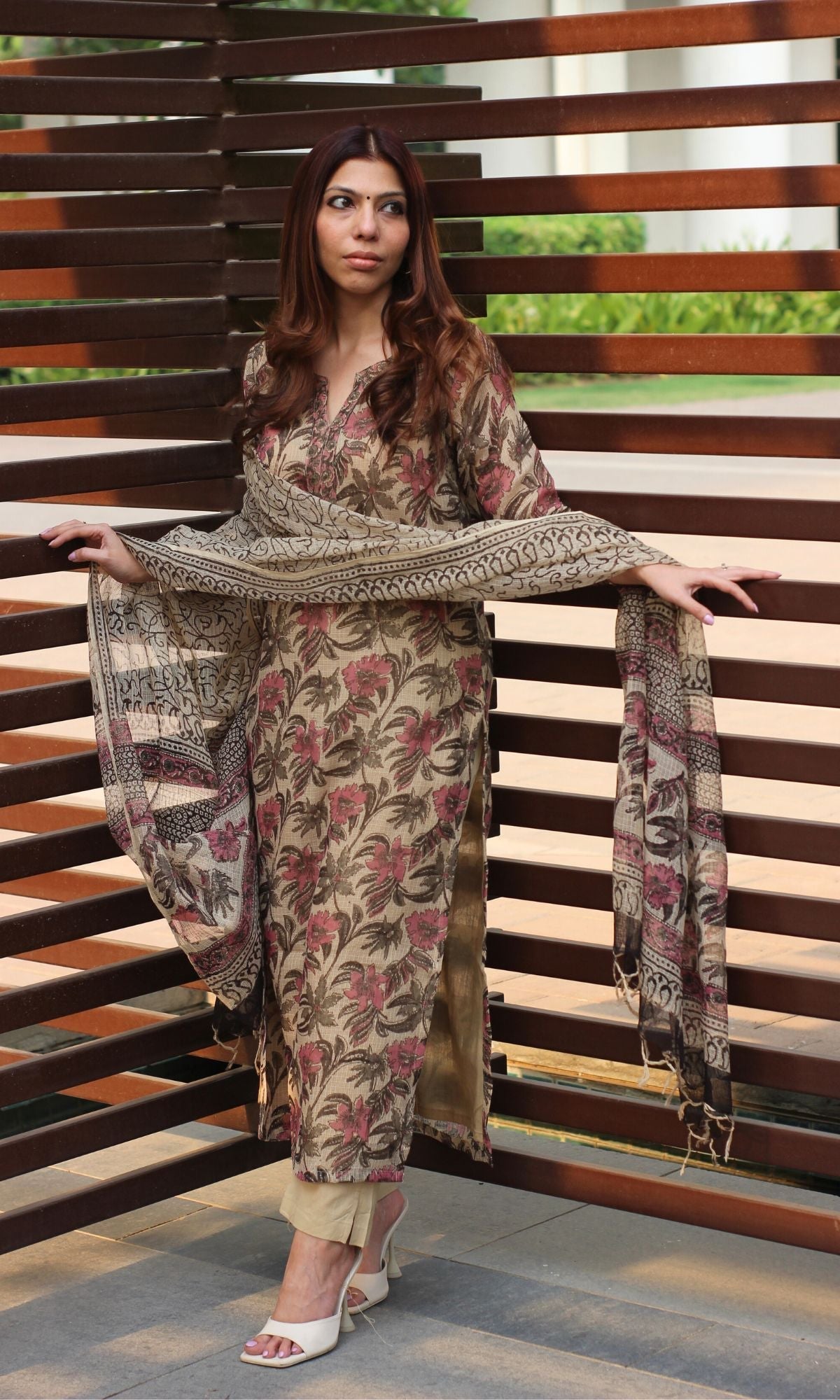 Kota Doria Kalamkari Beige & Pink Kurta and Dupatta with Cotton Pants