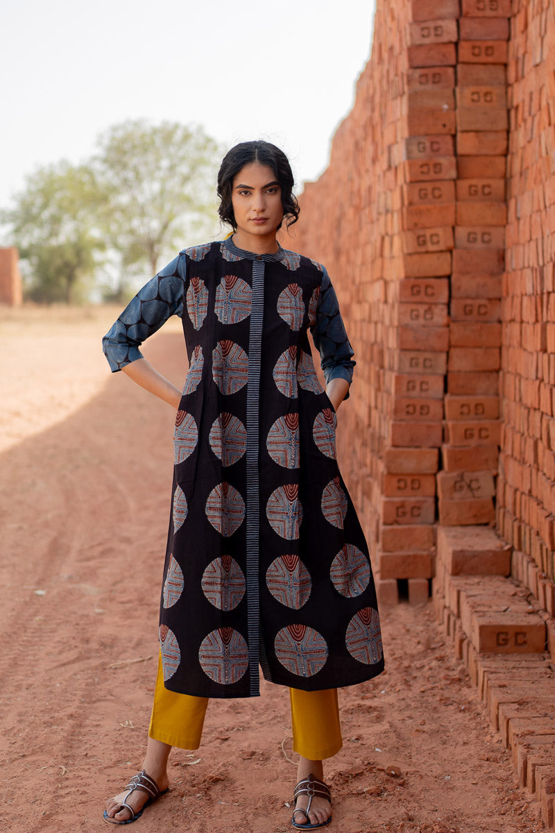 Pintuck Kurta - Black & Indigo