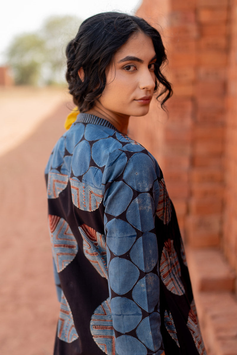 Pintuck Kurta - Black & Indigo