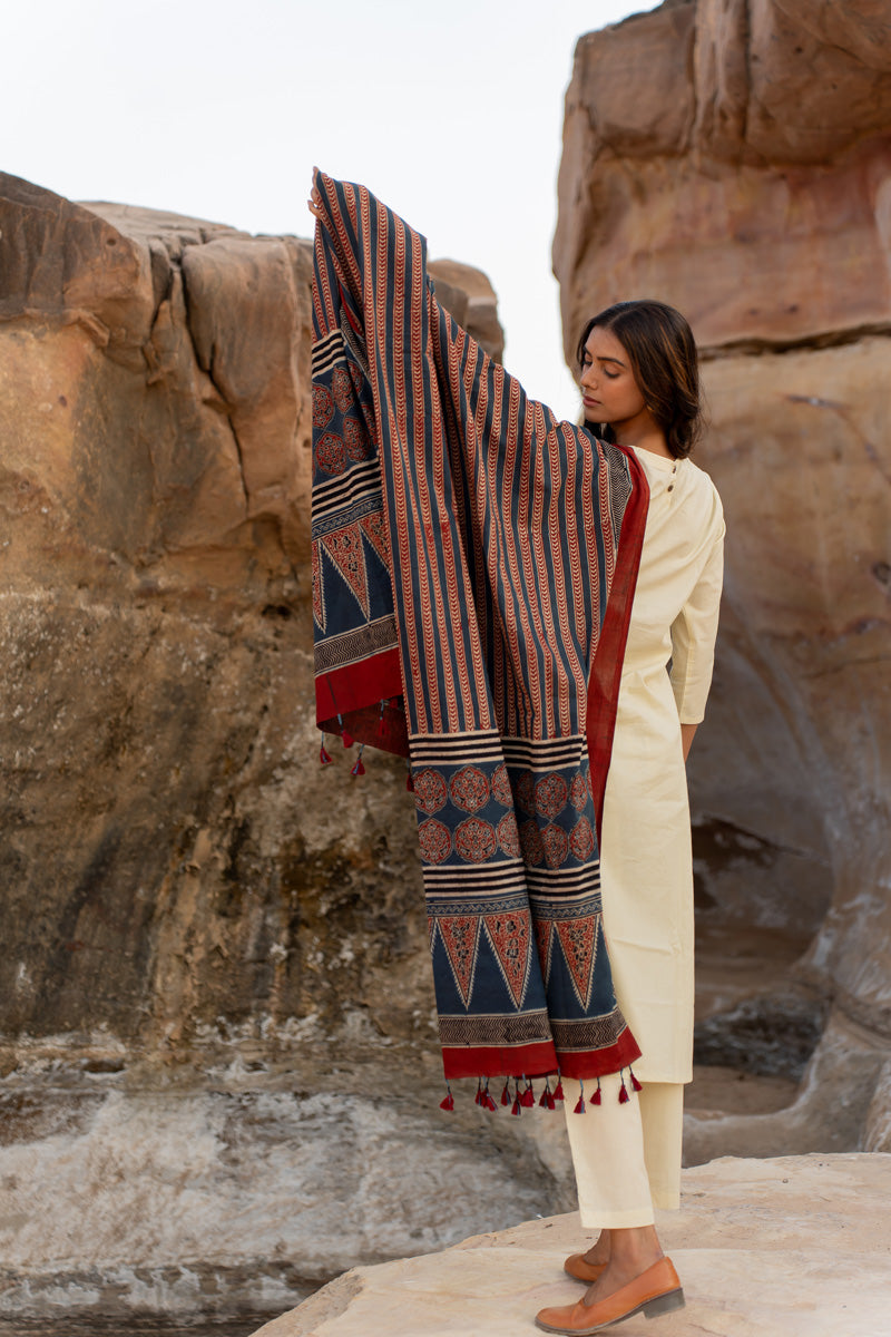 Set of 3 - Kurta, Dupatta & Pants - Swa 07
