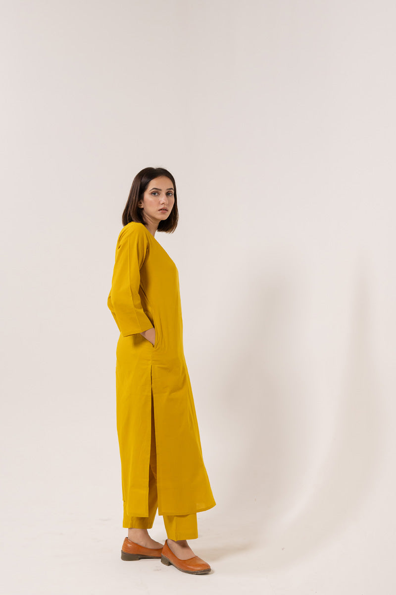 Set of 3 - Kurta, Dupatta & Pants - Aabaan 05