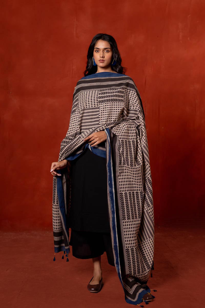 Set of 3 - Kurta, Dupatta & Culotte - Asa 07