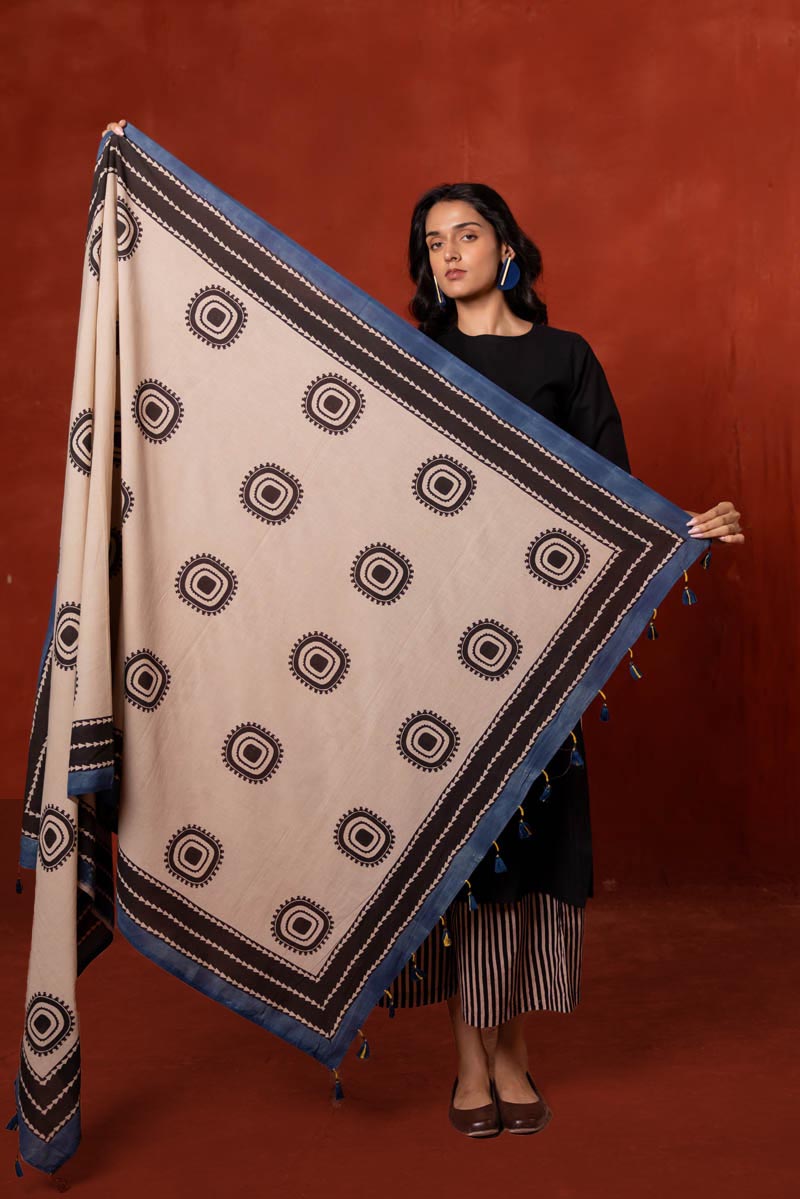 Set of 3 - Kurta, Dupatta & Culotte - Asa 08