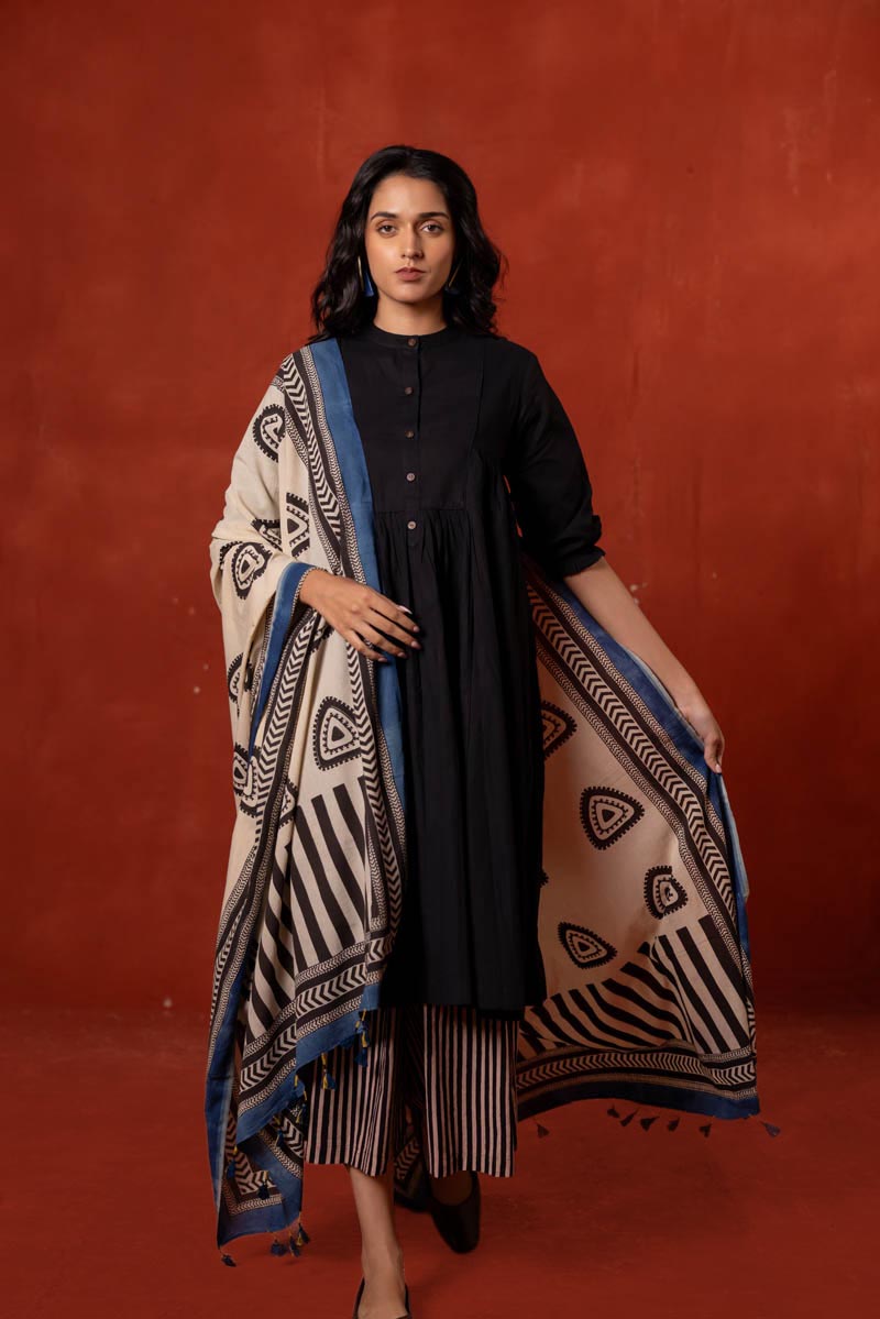 Set of 3 - Kurta, Dupatta & Culotte - Asa 01