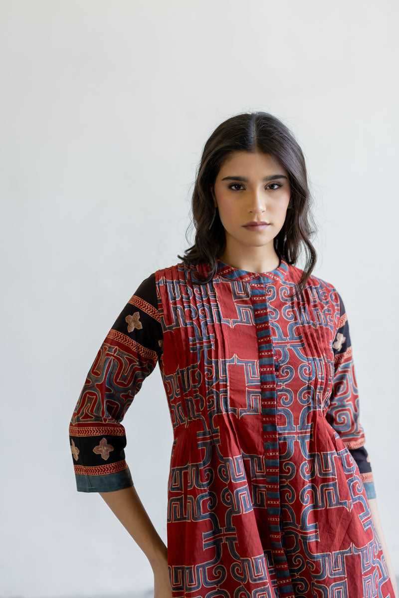 Pintuck Kurta