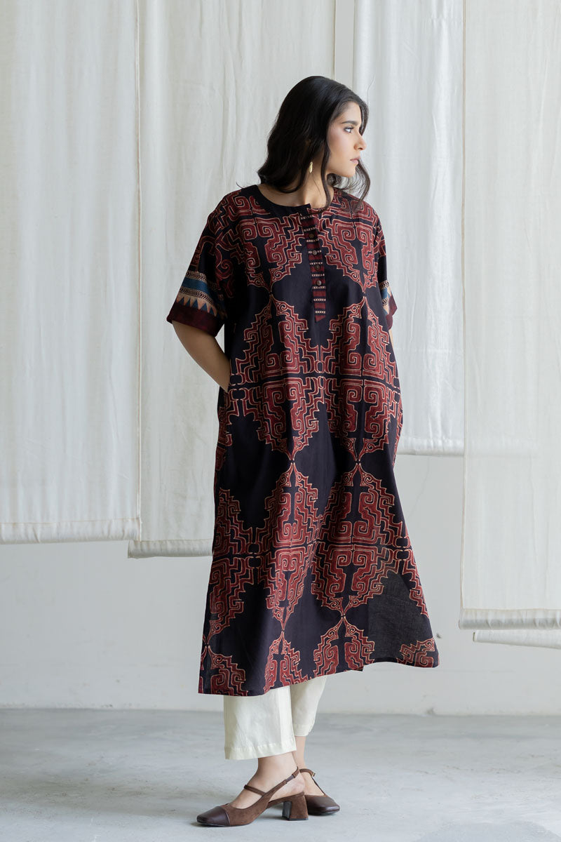 Omi Kurta