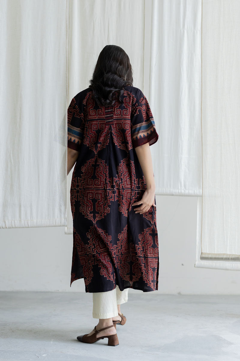 Omi Kurta