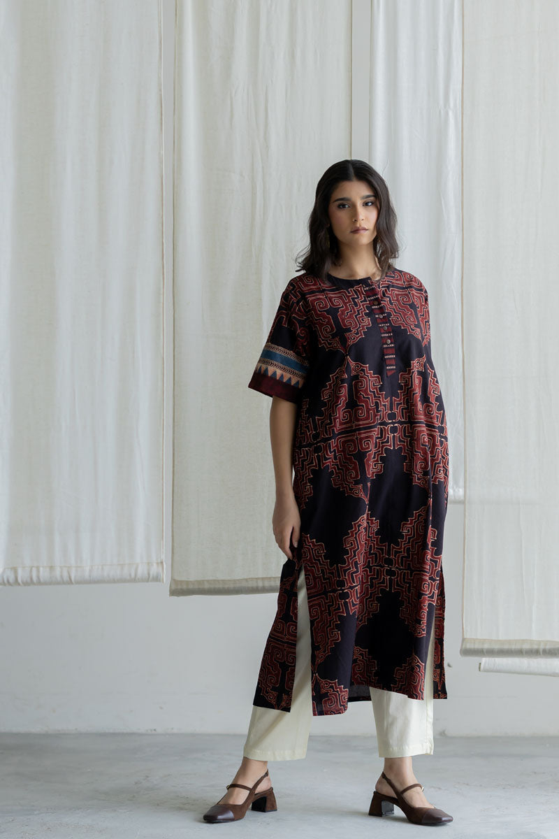 Omi Kurta