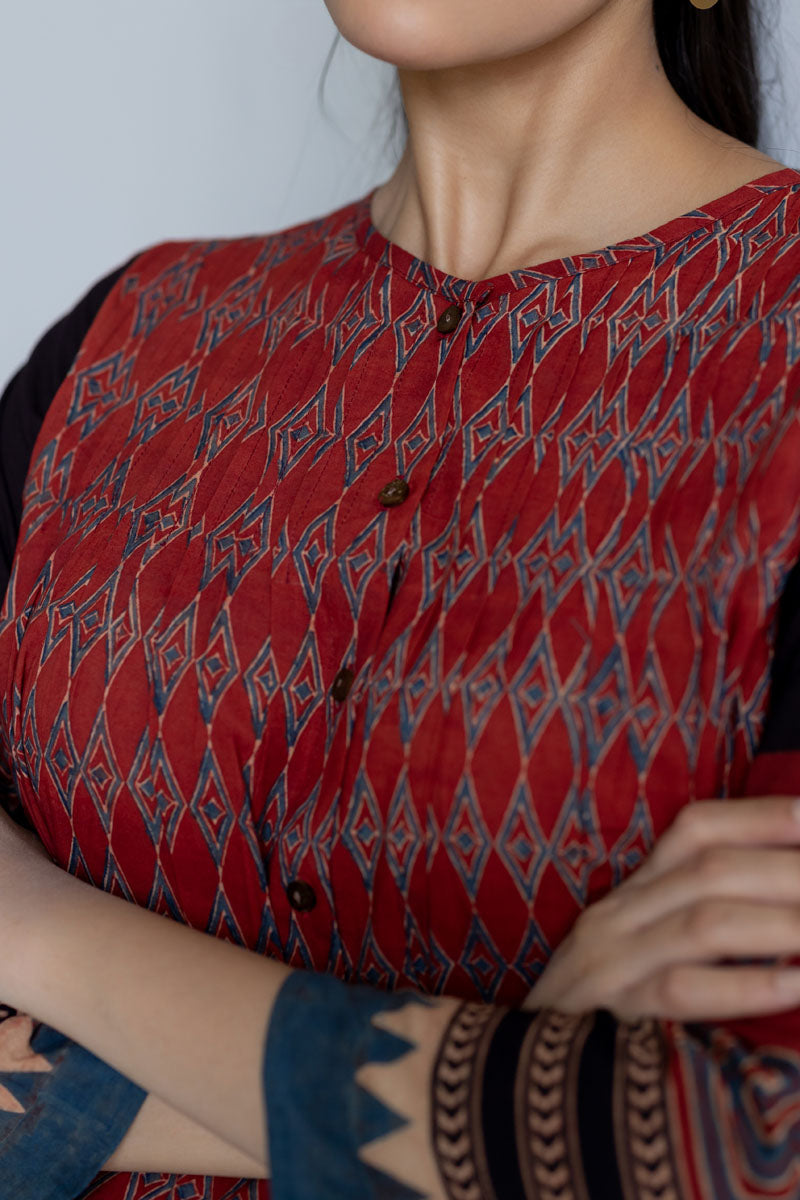 Short Pintuck Kurta - Ela