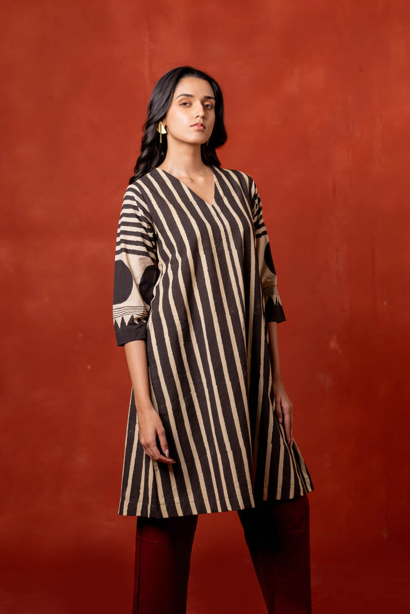 V Neck A-Line Kurta - Aheli