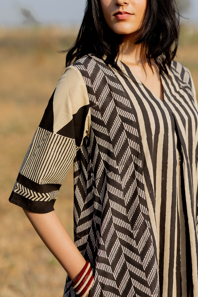 V Neck Panelled Kurta