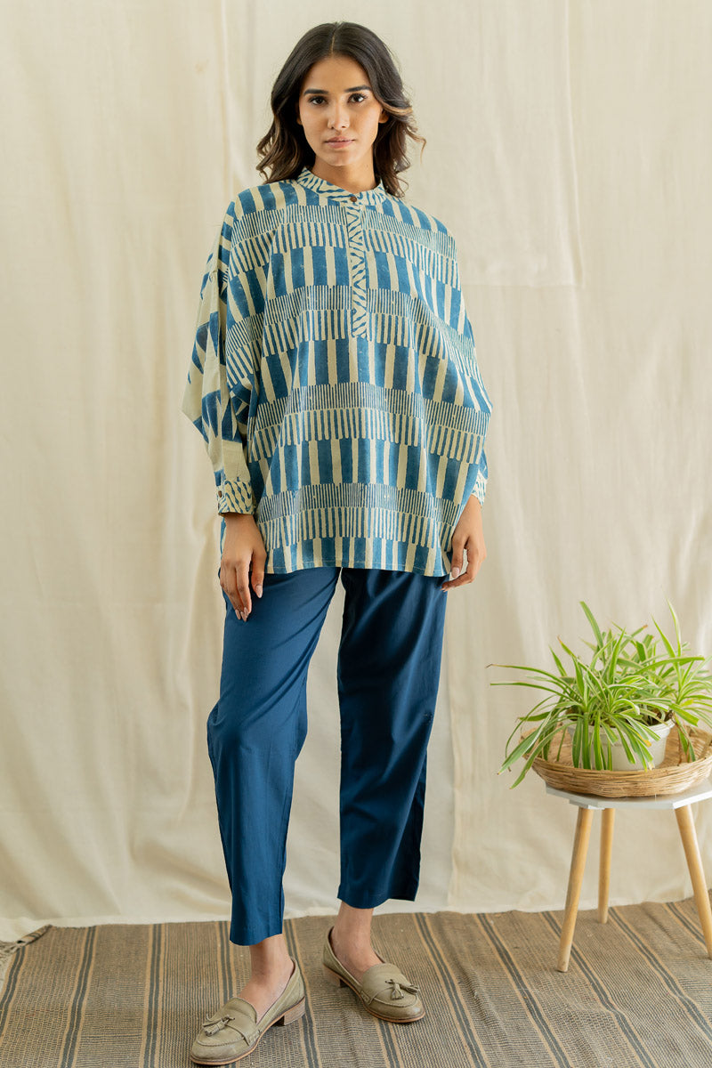 Freesize Anti-fit Top - Indigo Piano stripes