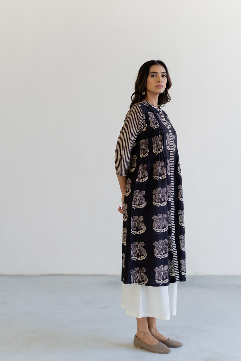 Pintuck Kurta - Tira Black