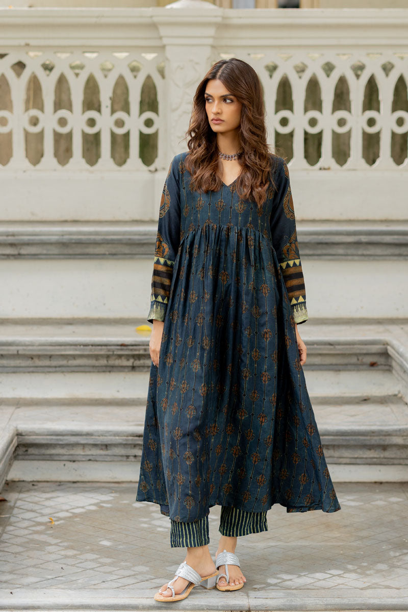 Chanderi Silk V Neck Flared Kurta Set of 2