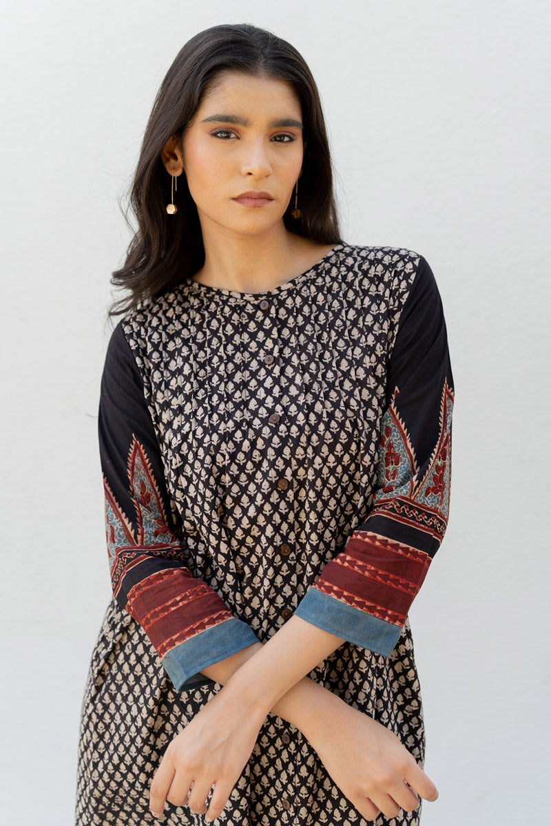 Short Pintuck Kurta - Ark Black