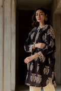 Stay in Tunic - Yana