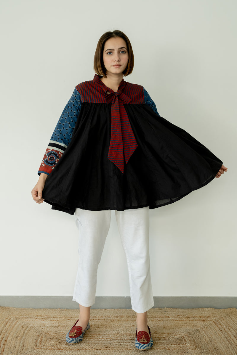 Swirl Around Top - Black