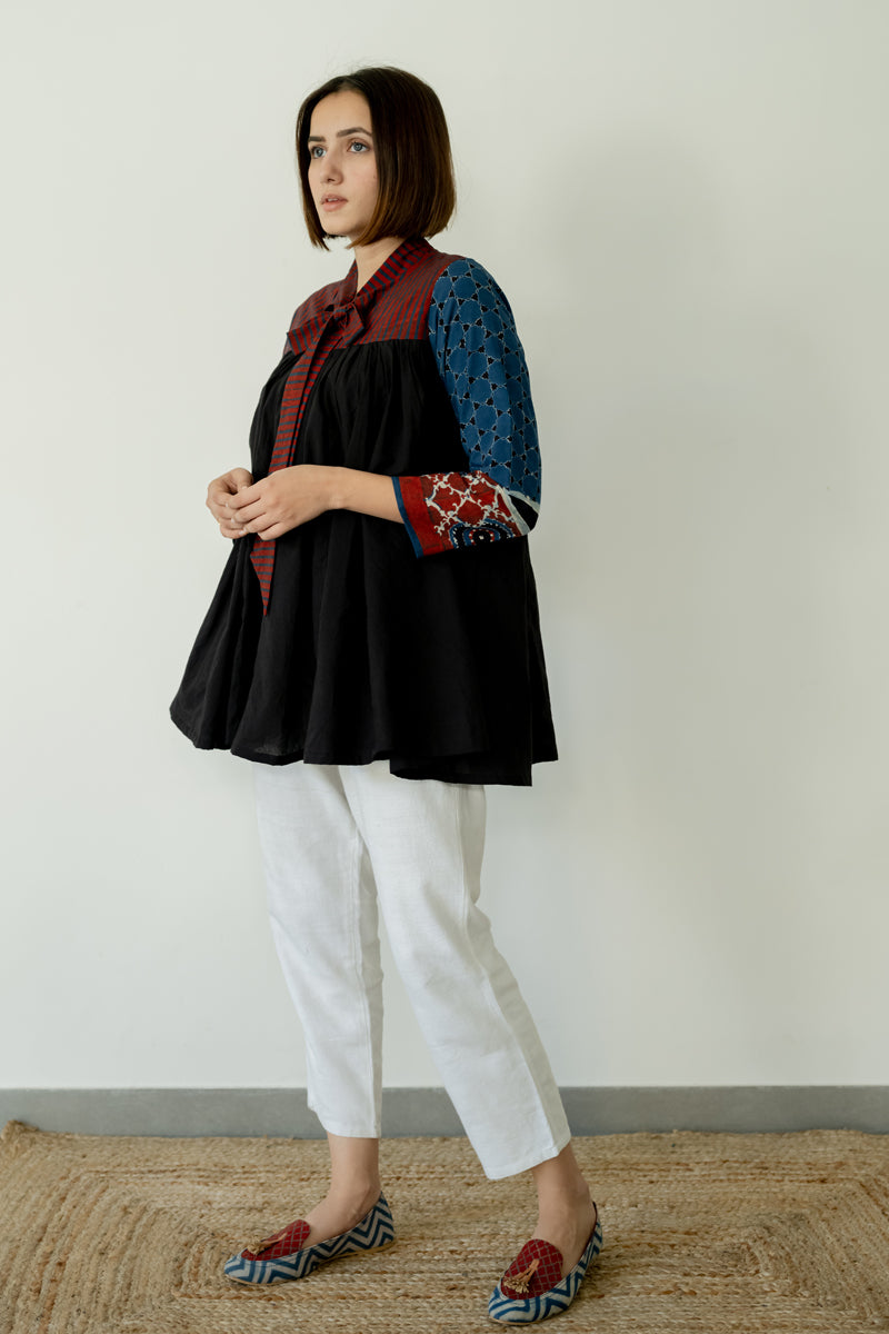Swirl Around Top - Black