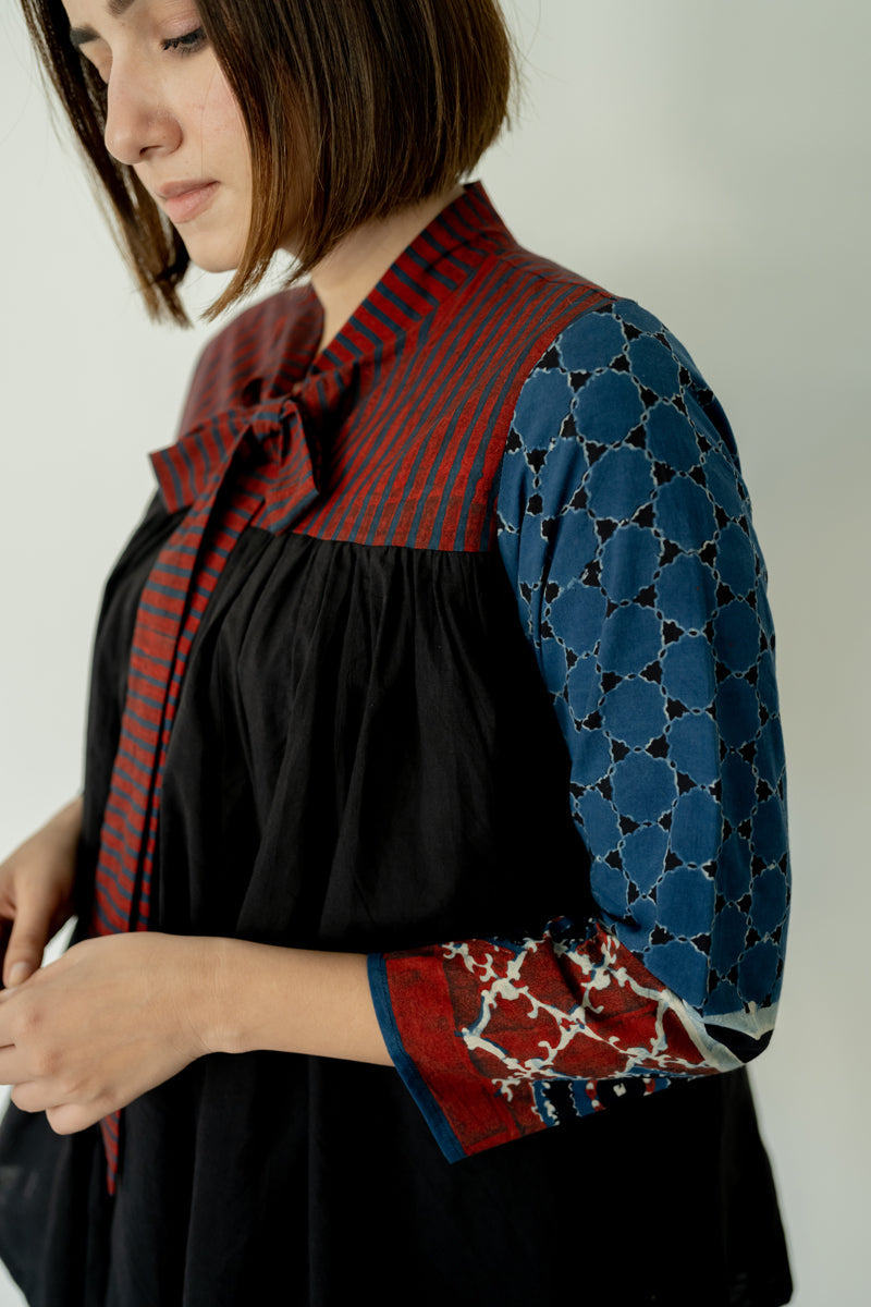 Swirl Around Top - Black
